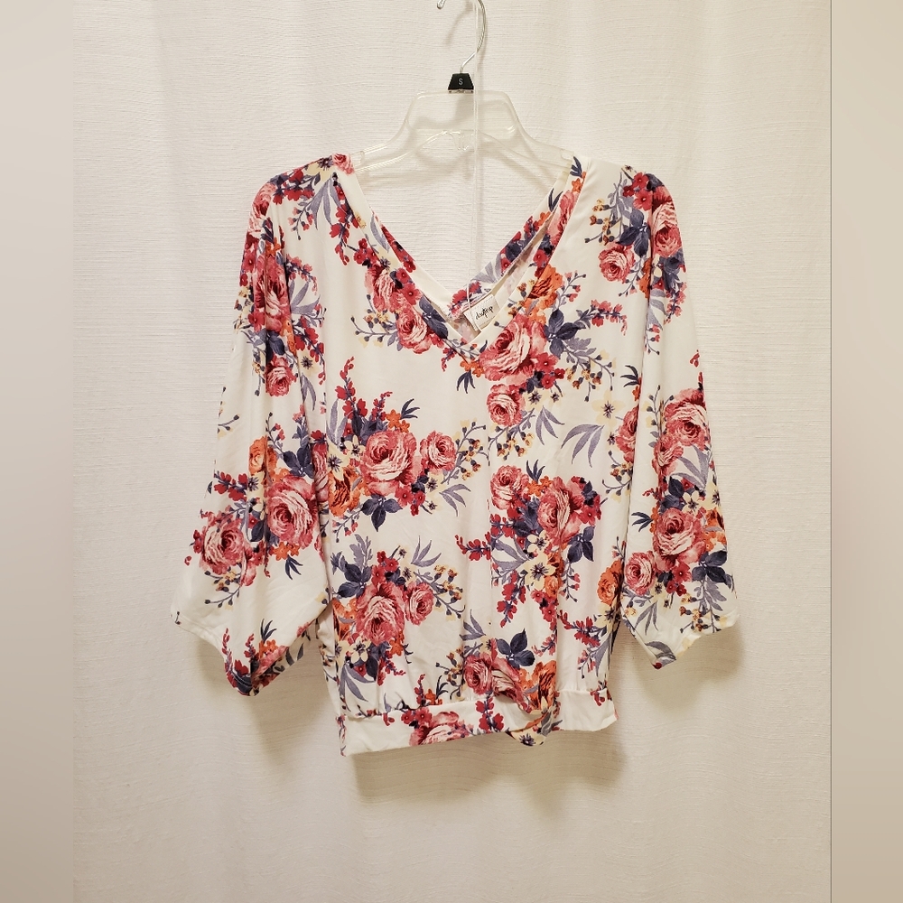 Daytrip Batwing White and Pink Floral Top